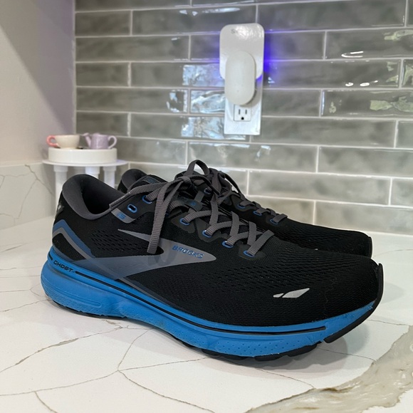 Brooks Shoes - Brooks Ghost 15 Running Shoes. Men’s Size 11.5 Color Black